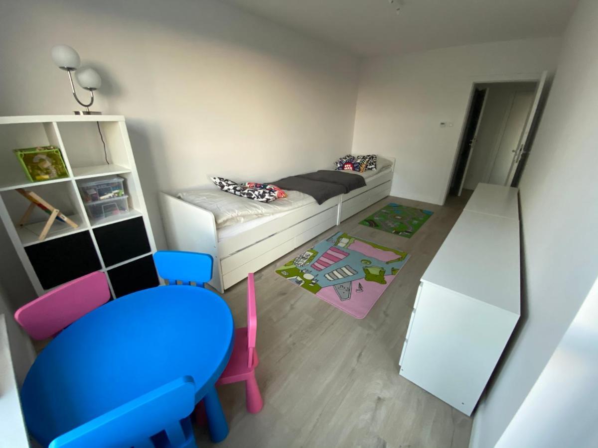Rodzinny Apartament Platany Centrum 科沃布热格 外观 照片