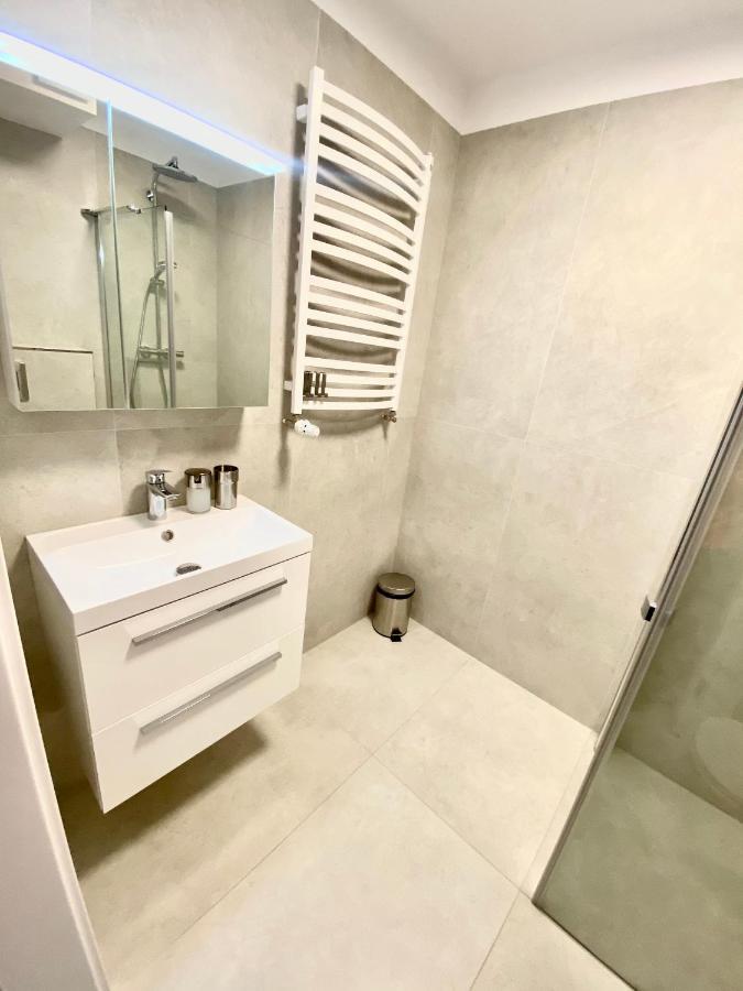Rodzinny Apartament Platany Centrum 科沃布热格 外观 照片